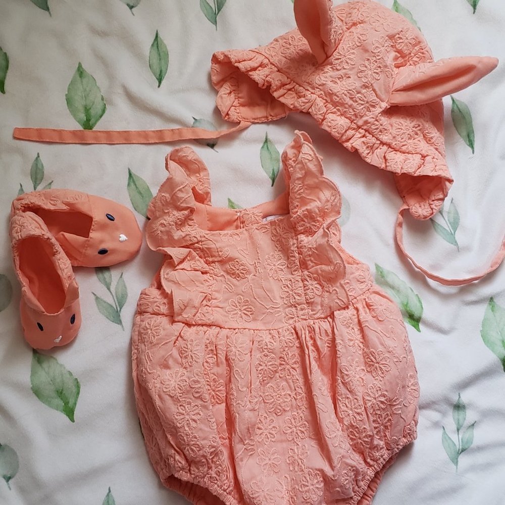 Outfit + Bunny Hat + Shoes